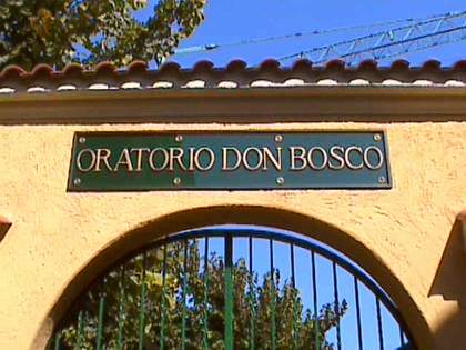 Insegna all'ingresso dell'Oratorio Don Bosco